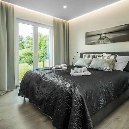 Lux Ivory Villa Rasa